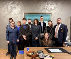 „Мениджър за един ден“ 2026 в Първа АЕГ: от управленските решения до преподаването